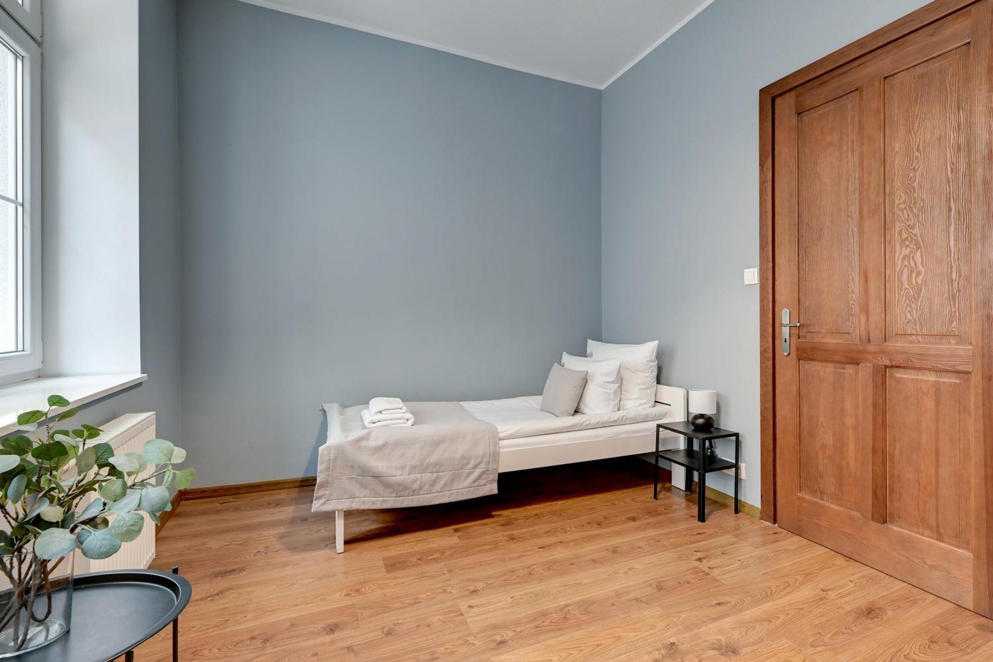 City Center, Art House & Family Stay By Downtown Apartments Гданьск Экстерьер фото